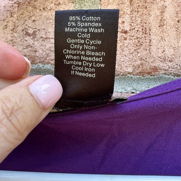 Elegant Purple Women's Top - Picture 4 of 5